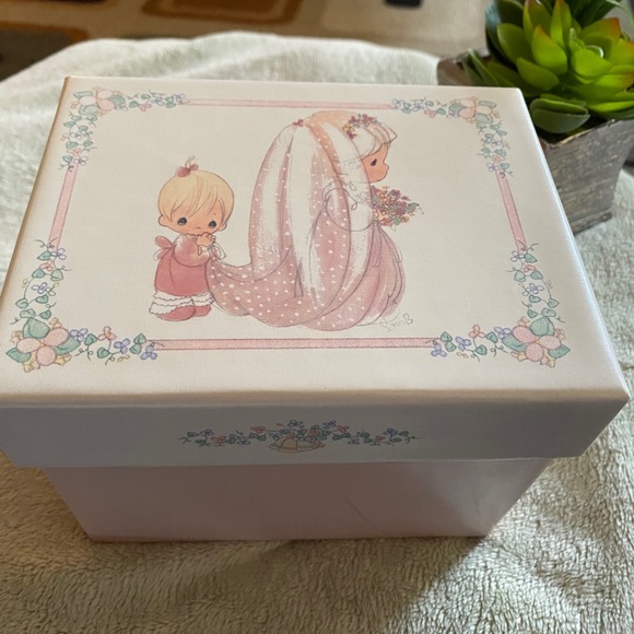 Precious moments guest box
